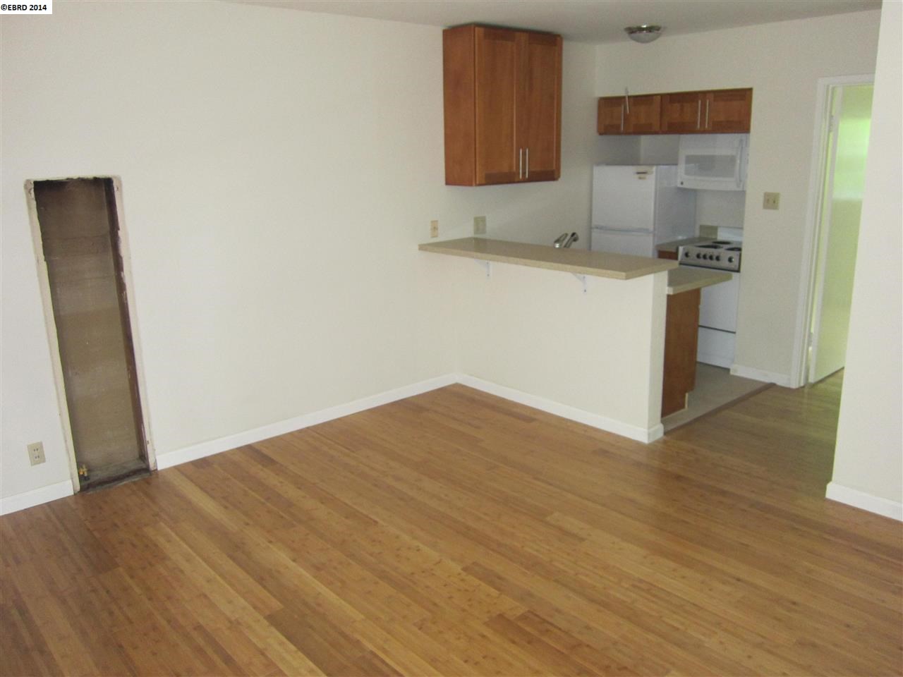 323 ALCATRAZ AVE, OAKLAND, California 94618-1303, ,Comm Ri Multi-units 5+,For Sale,ALCATRAZ AVE,40667835