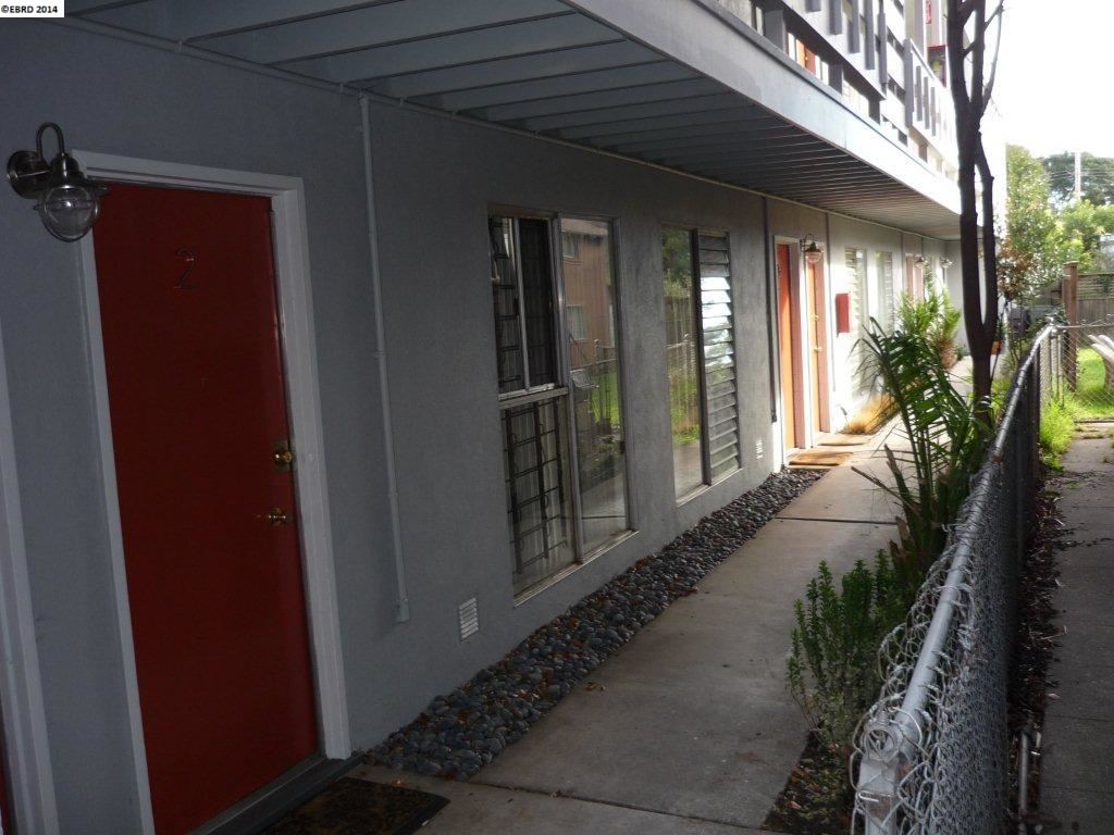 323 ALCATRAZ AVE, OAKLAND, California 94618-1303, ,Comm Ri Multi-units 5+,For Sale,ALCATRAZ AVE,40667835