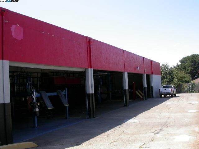 24659 MISSION BLVD, HAYWARD, California 94544-1635, ,Comm Industrial For Lease,For Rent,MISSION BLVD,40939468