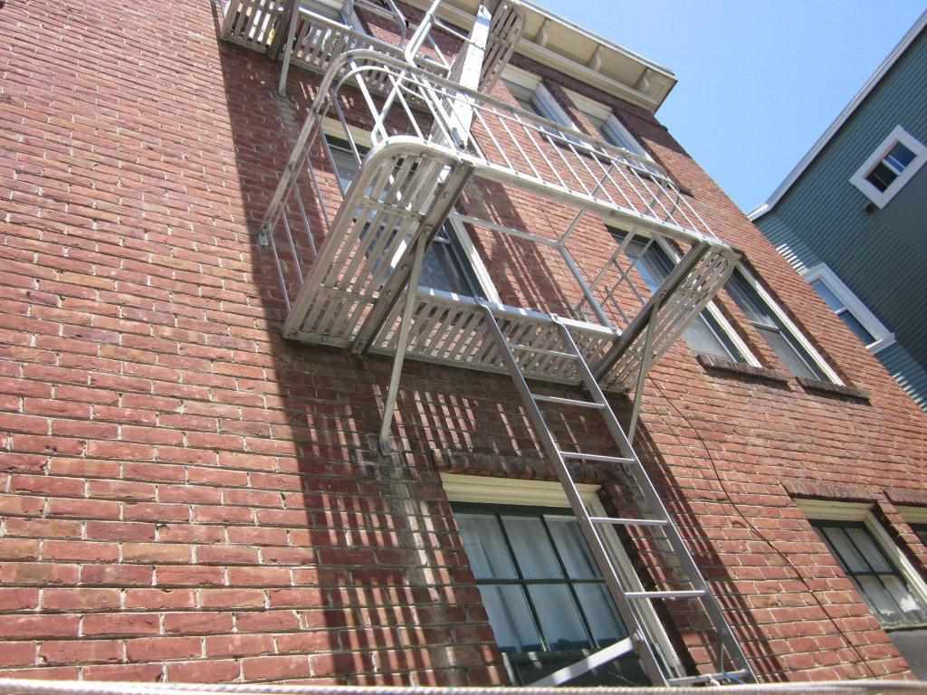 79 10TH ST, OAKLAND, California 94607-4801, ,Comm Ri Multi-units 5+,For Sale,10TH ST,40668563