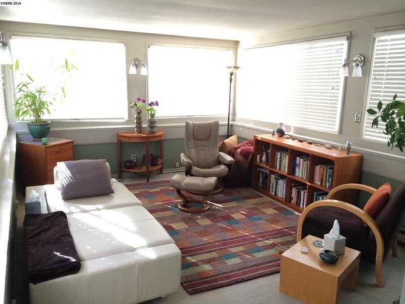 3637 GRAND AVE, OAKLAND, California 94610-2009, ,Comm Ri Multi-units 5+,For Sale,GRAND AVE,40668616