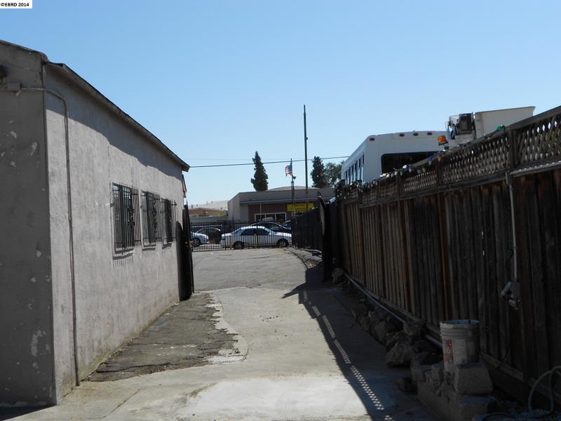 16244 14TH ST, SAN LEANDRO, California 94578-3004, ,Comm Ri Multi-units 5+,For Sale,14TH ST,40669256