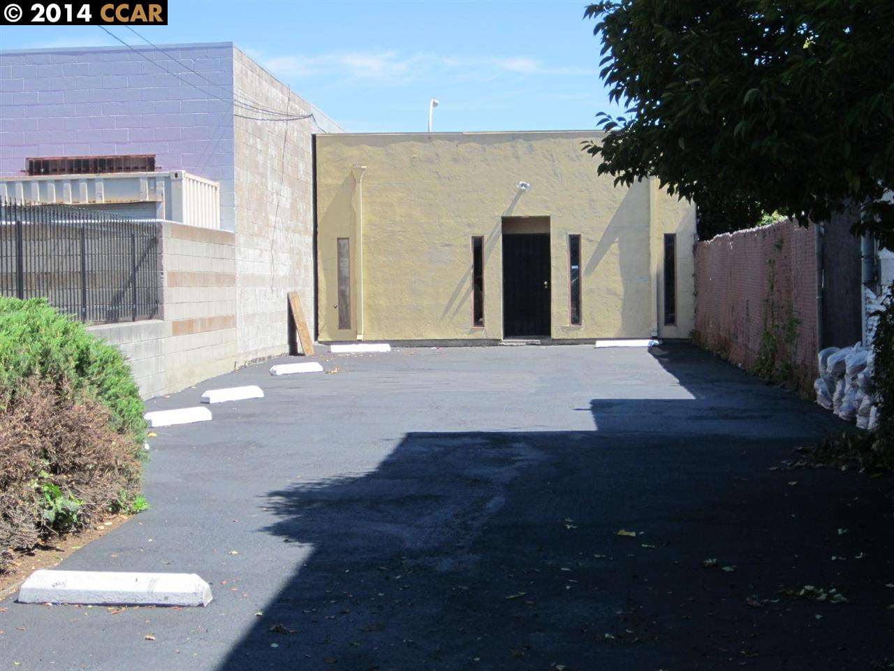 3718 MACDONALD AVE, RICHMOND, California 94805-2227, ,Comm Industrial For Lease,For Rent,MACDONALD AVE,40939498