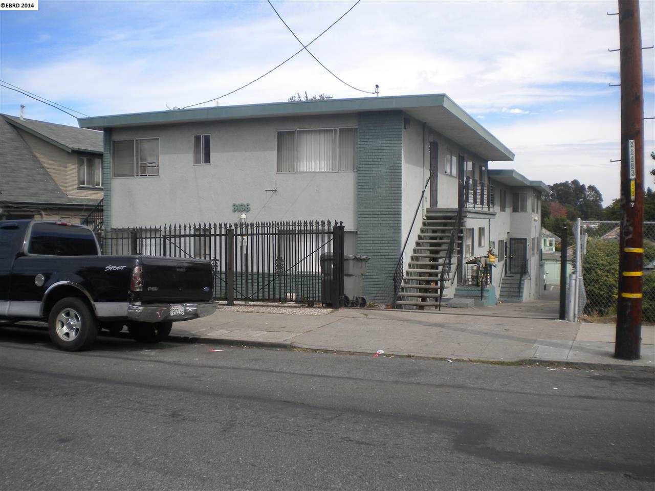 3136 COOLIDGE AVE, OAKLAND, California 94602-2765, ,Comm Ri Multi-units 5+,For Sale,COOLIDGE AVE,40672189