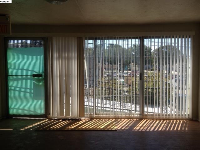 1725 13th Avenue, OAKLAND, California 94606-3914, ,Comm Ri Multi-units 5+,For Sale,13th Avenue,40672414