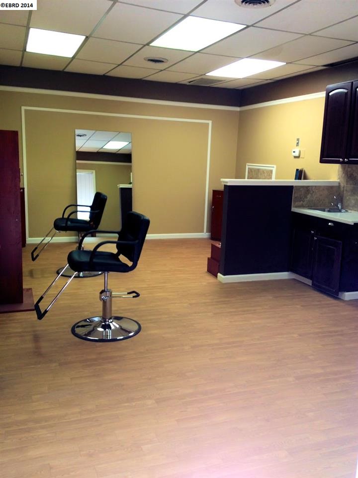 2400 SYCAMORE DR #7, ANTIOCH, California 94509-2910, ,Comm Industrial For Lease,For Rent,SYCAMORE DR #7,40939573