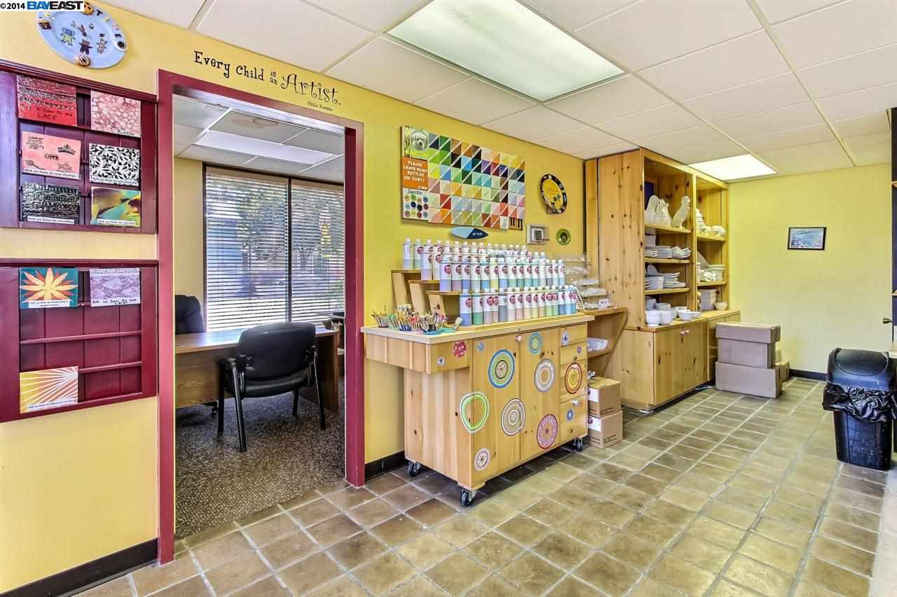 37302 Frenont Blvd, FREMONT, California 94536, ,Comm Ri Multi-units 5+,For Sale,Frenont Blvd,40674359