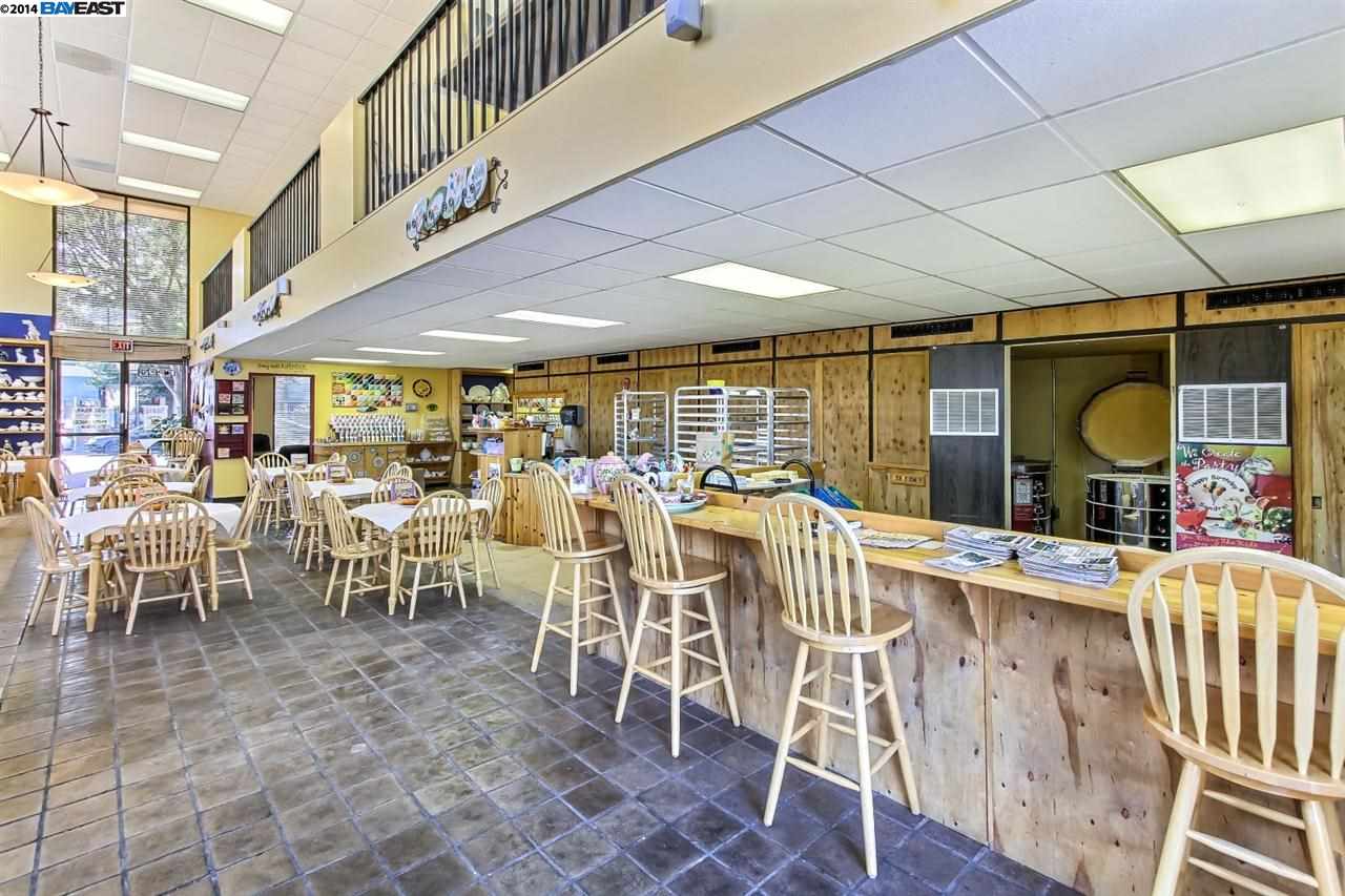37302 Frenont Blvd, FREMONT, California 94536, ,Comm Ri Multi-units 5+,For Sale,Frenont Blvd,40674359