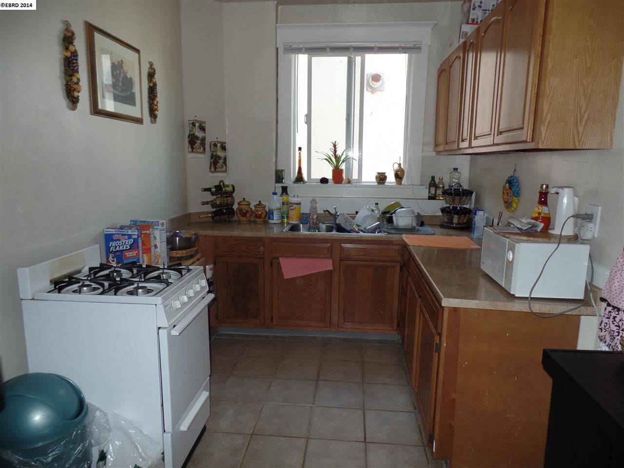1516 1ST AVE, OAKLAND, California 94606-1618, ,Comm Ri Multi-units 5+,For Sale,1ST AVE,40674586