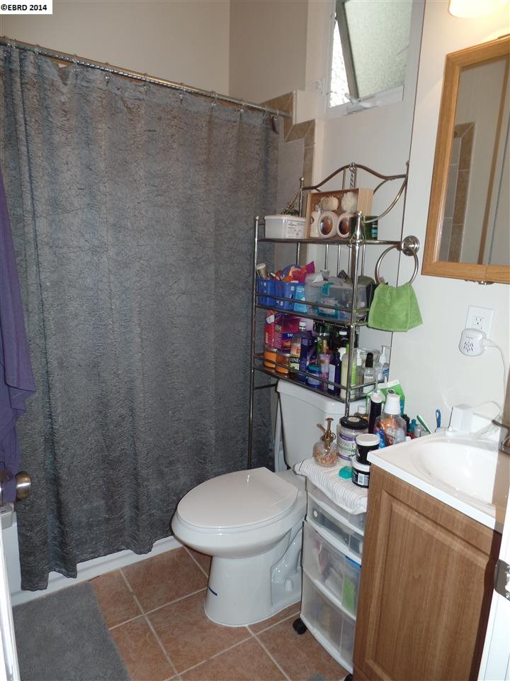 1516 1ST AVE, OAKLAND, California 94606-1618, ,Comm Ri Multi-units 5+,For Sale,1ST AVE,40674586