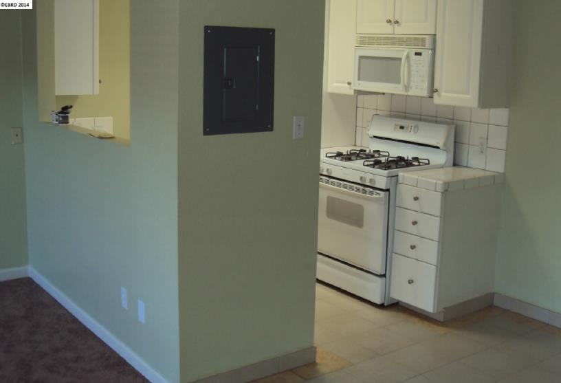 1642 Clayton Rd, CONCORD, California 94520, ,Comm Ri Multi-units 5+,For Sale,Clayton Rd,40676592