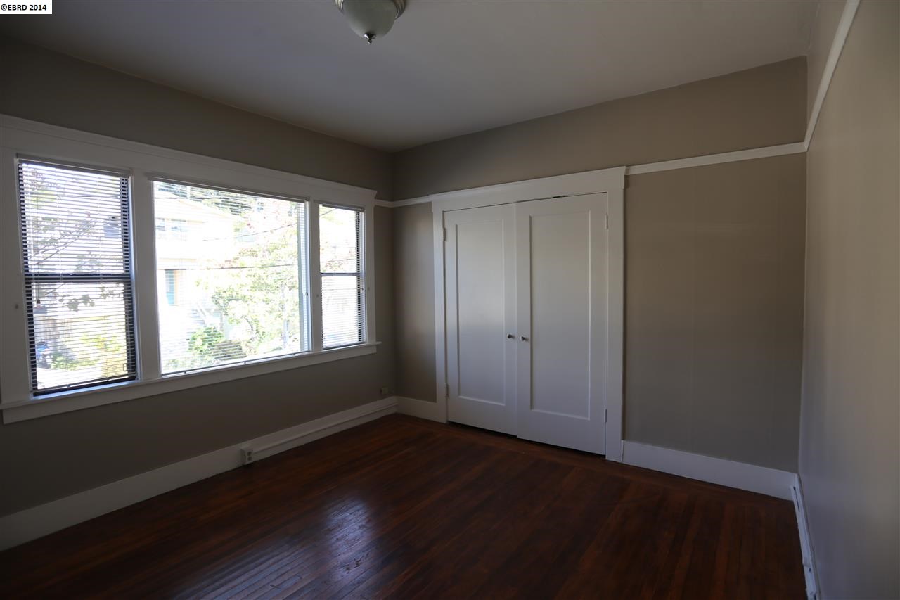 3388 PIEDMONT, OAKLAND, California 94611-5734, ,Comm Ri Multi-units 5+,For Sale,PIEDMONT,40677109