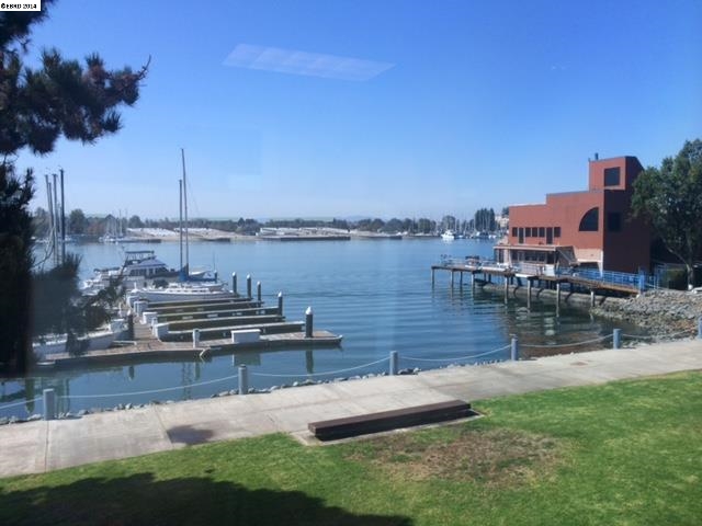 11 Embarcadero West #220, OAKLAND, California 94607, ,Comm Industrial For Lease,For Rent,Embarcadero West #220,40939633