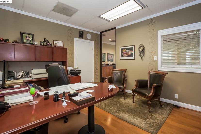 11 Embarcadero West #220, OAKLAND, California 94607, ,Comm Industrial For Lease,For Rent,Embarcadero West #220,40939633