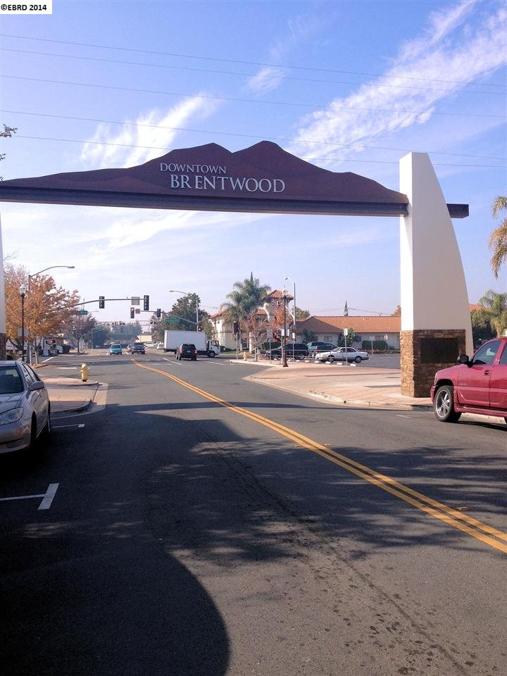 311 Oak St, BRENTWOOD, California 94513, ,Comm Industrial For Lease,For Rent,Oak St,40939708