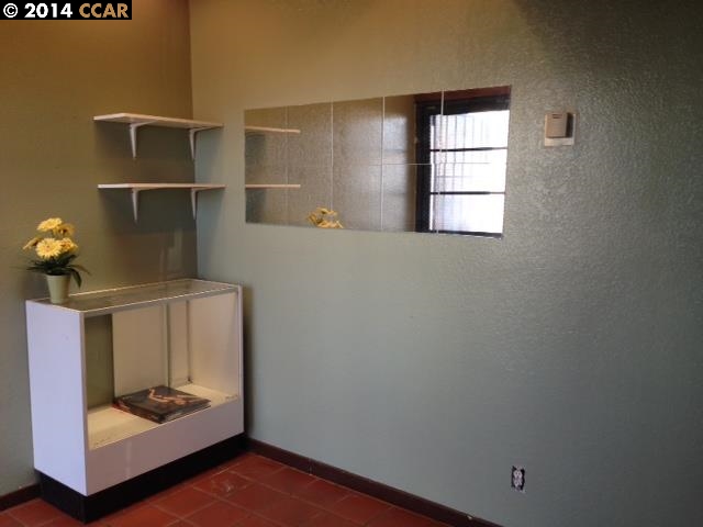 1020 13TH ST, RICHMOND, California 94801-2307, ,Comm Industrial For Lease,For Rent,13TH ST,40939723