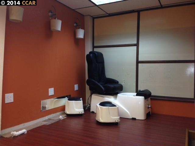 1020 13TH ST, RICHMOND, California 94801-2307, ,Comm Industrial For Lease,For Rent,13TH ST,40939723