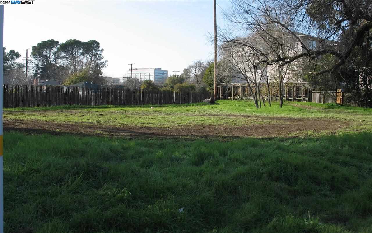 1561 Pine St, CONCORD, California 94520-3460, ,Comm Ri Multi-units 5+,For Sale,Pine St,40680854