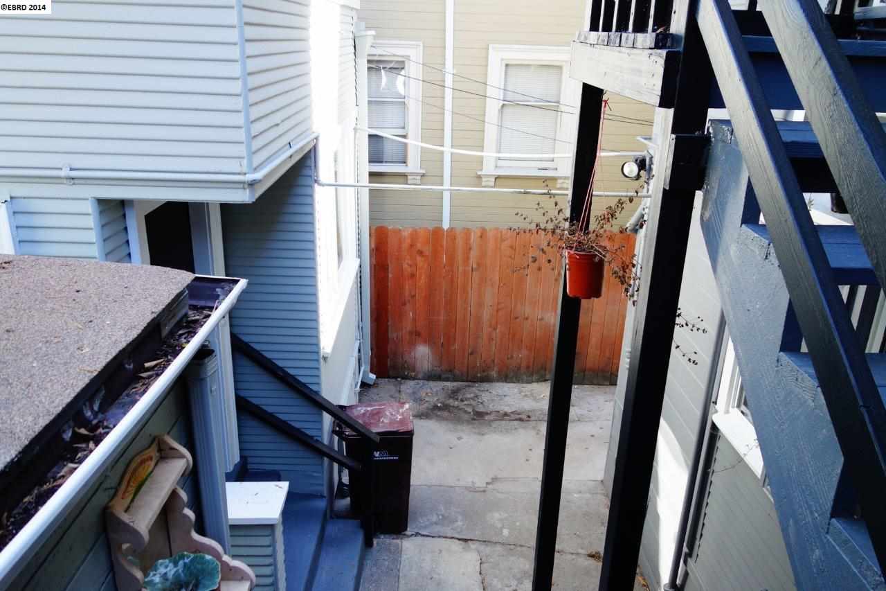 546 Merrimac Street, OAKLAND, California 94612-1791, ,Comm Ri Multi-units 5+,For Sale,Merrimac Street,40681144