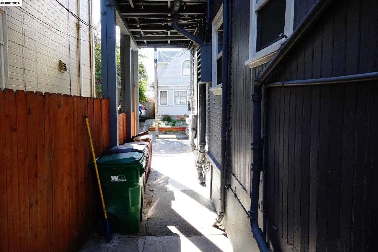 546 Merrimac Street, OAKLAND, California 94612-1791, ,Comm Ri Multi-units 5+,For Sale,Merrimac Street,40681144