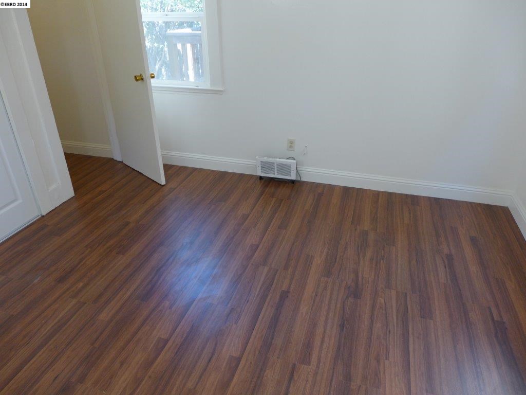 546 Merrimac Street, OAKLAND, California 94612-1791, ,Comm Ri Multi-units 5+,For Sale,Merrimac Street,40681144