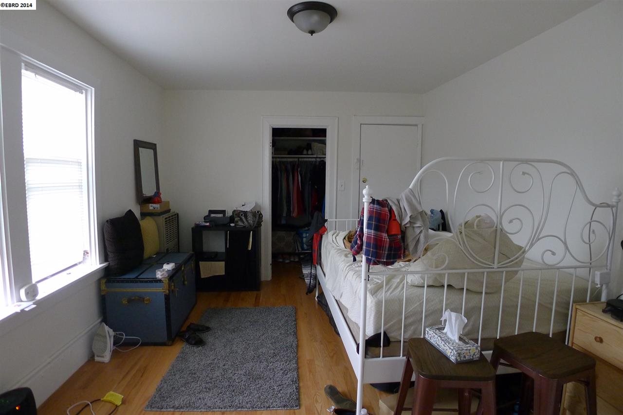 546 Merrimac Street, OAKLAND, California 94612-1791, ,Comm Ri Multi-units 5+,For Sale,Merrimac Street,40681144