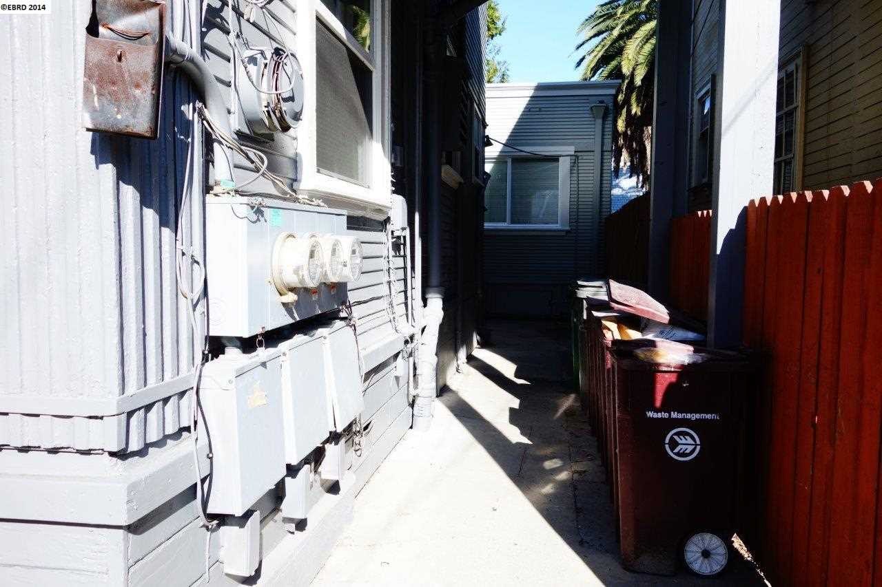 546 Merrimac Street, OAKLAND, California 94612-1791, ,Comm Ri Multi-units 5+,For Sale,Merrimac Street,40681144