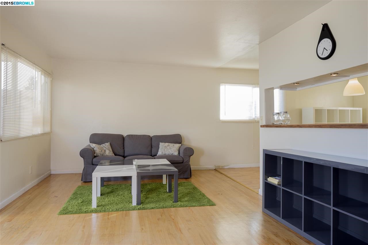 6329 Shattuck, OAKLAND, California 94609-1238, ,Comm Ri Multi-units 5+,For Sale,Shattuck,40683913