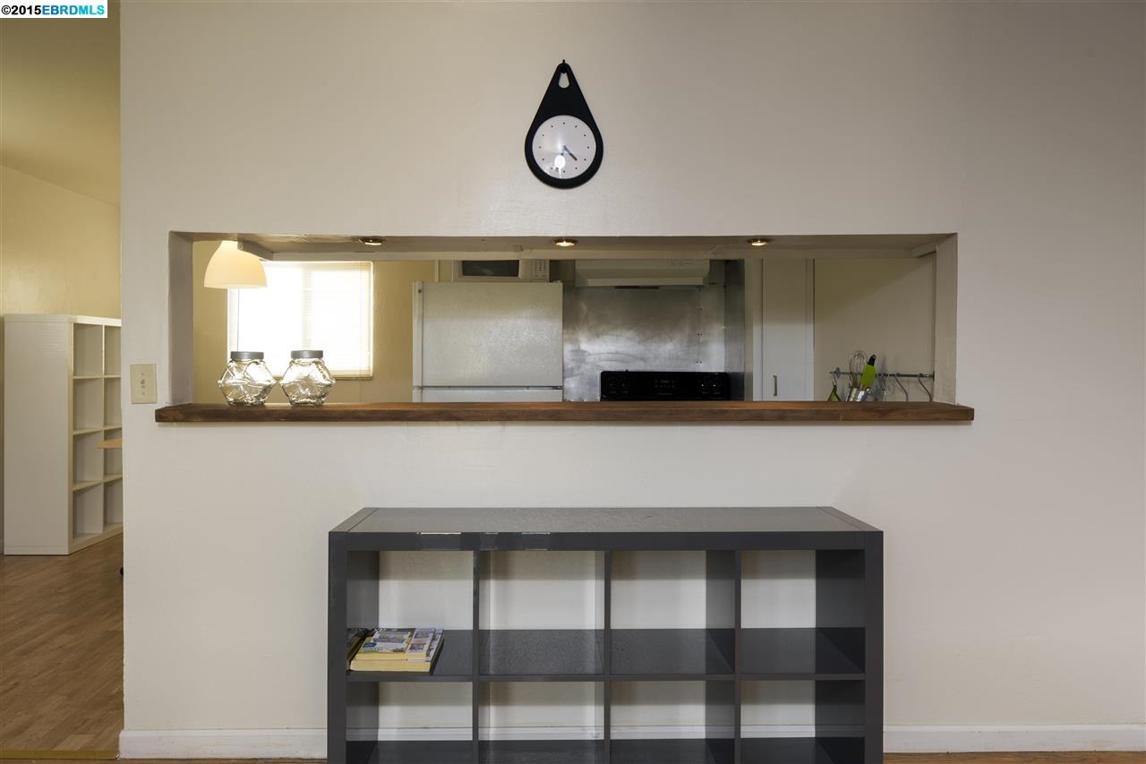 6329 Shattuck, OAKLAND, California 94609-1238, ,Comm Ri Multi-units 5+,For Sale,Shattuck,40683913