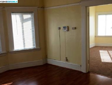 864 34th Street, OAKLAND, California 94608, ,Comm Ri Multi-units 5+,For Sale,34th Street,40684958