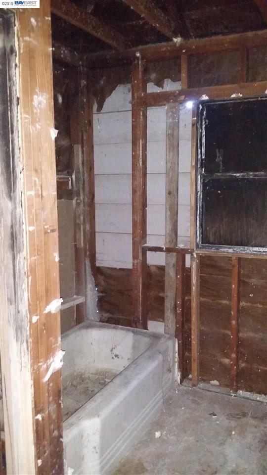 38-50 SAPONE LN, BAY POINT, California 94565-3326, ,Comm Ri Multi-units 5+,For Sale,SAPONE LN,40685254
