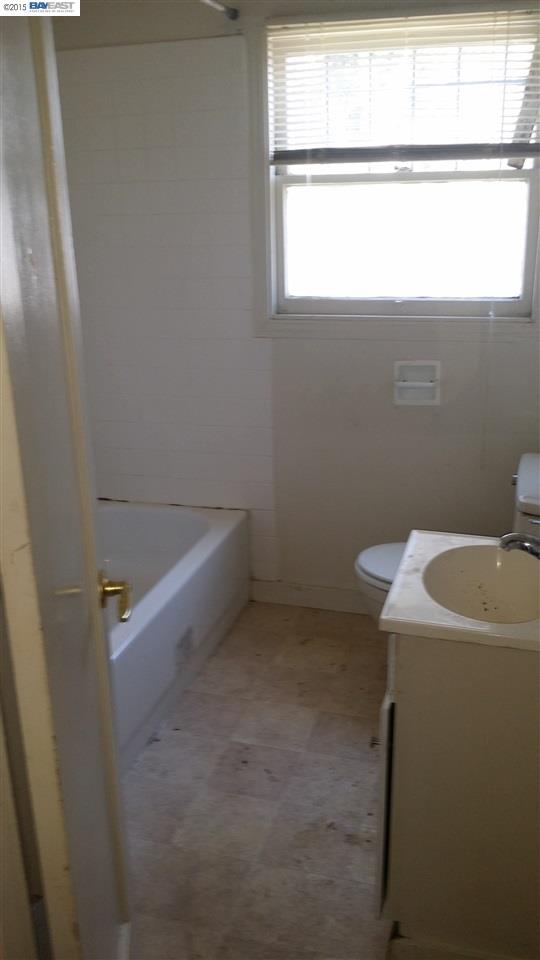 38-50 SAPONE LN, BAY POINT, California 94565-3326, ,Comm Ri Multi-units 5+,For Sale,SAPONE LN,40685254