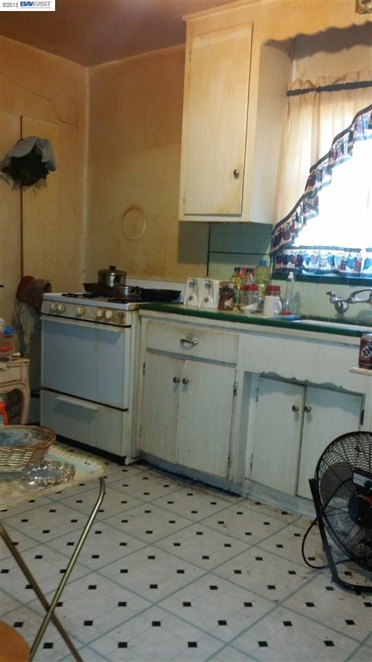 38-50 SAPONE LN, BAY POINT, California 94565-3326, ,Comm Ri Multi-units 5+,For Sale,SAPONE LN,40685254