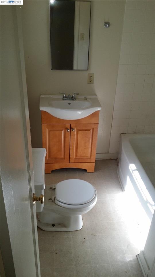 38-50 SAPONE LN, BAY POINT, California 94565-3326, ,Comm Ri Multi-units 5+,For Sale,SAPONE LN,40685254