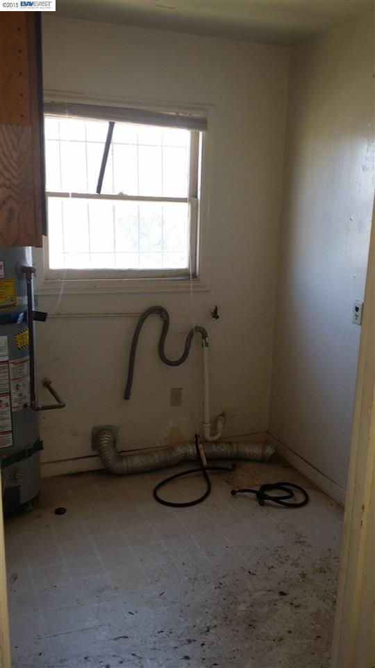 38-50 SAPONE LN, BAY POINT, California 94565-3326, ,Comm Ri Multi-units 5+,For Sale,SAPONE LN,40685254