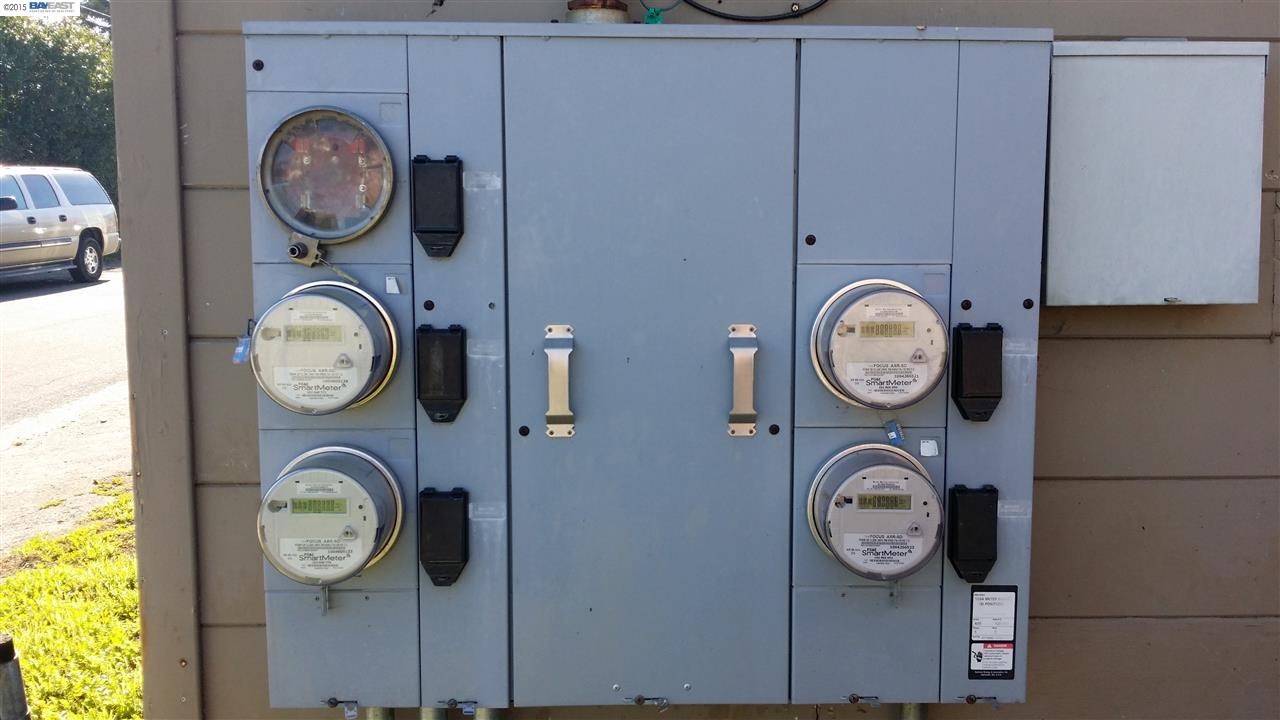 38-50 SAPONE LN, BAY POINT, California 94565-3326, ,Comm Ri Multi-units 5+,For Sale,SAPONE LN,40685254