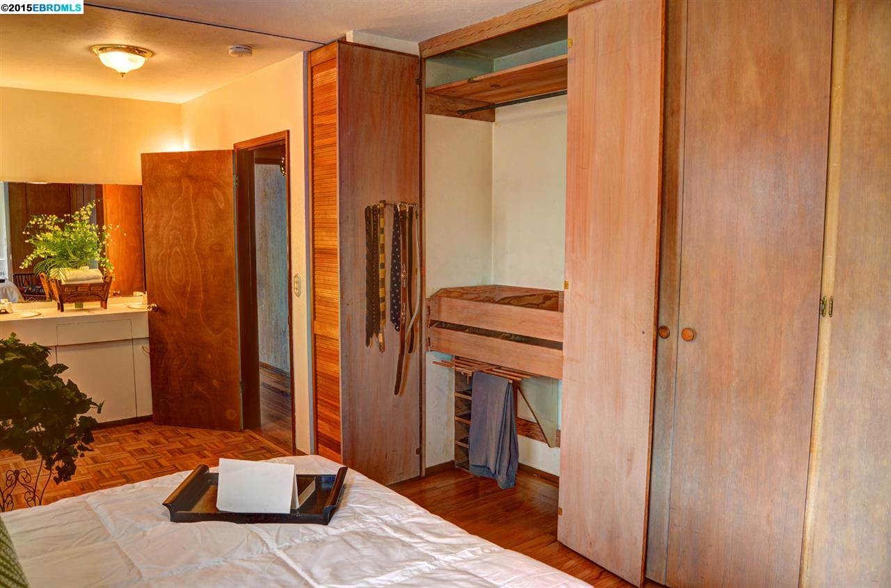 986 Kains, ALBANY, California 94706-2052, ,Comm Ri Multi-units 5+,For Sale,Kains,40685310
