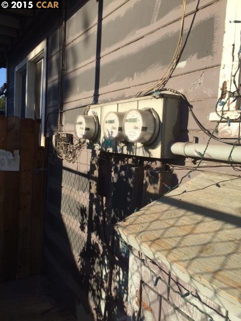 1643 47TH AVE, OAKLAND, California 94601-5222, ,Comm Ri Multi-units 5+,For Sale,47TH AVE,40686056