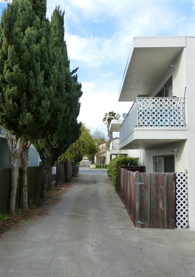 273 Sybil Avenue, SAN LEANDRO, California 94577, ,Comm Ri Multi-units 5+,For Sale,Sybil Avenue,40688278