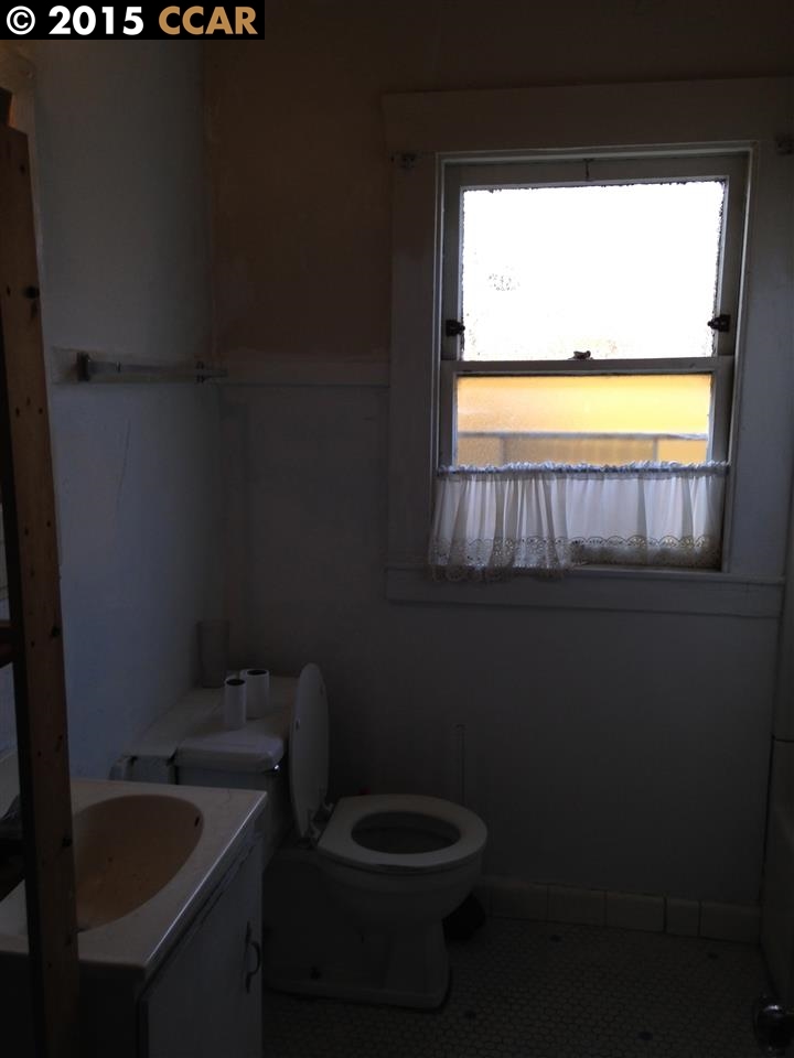 2940 Fruitvale Ave., OAKLAND, California 94602, ,Comm Ri Multi-units 5+,For Sale,Fruitvale Ave.,40688939
