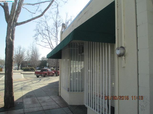 245 MacArthur Blvd, SAN LEANDRO, California 94577, ,Comm Industrial For Lease,For Rent,MacArthur Blvd,40939873