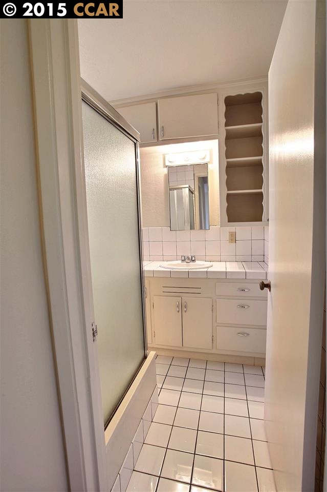 905 Santa Clara Ave, ALAMEDA, California 94501, ,Comm Ri Multi-units 5+,For Sale,Santa Clara Ave,40690321