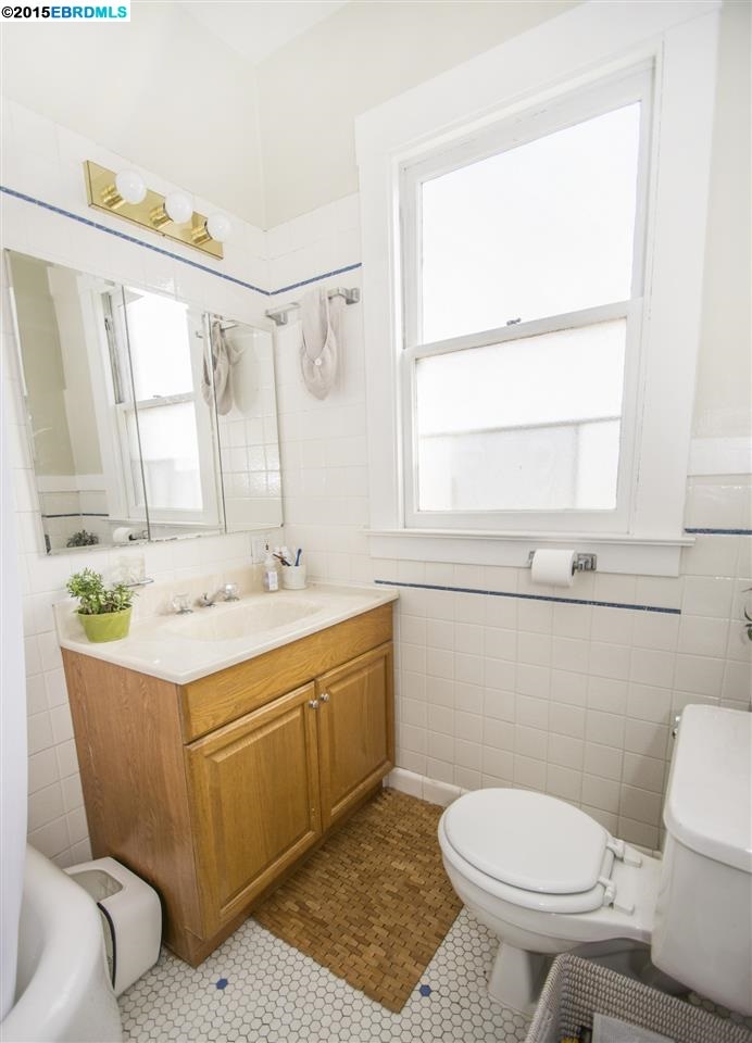 3801 Shafter Ave, OAKLAND, California 94609, ,Comm Ri Multi-units 5+,For Sale,Shafter Ave,40690542