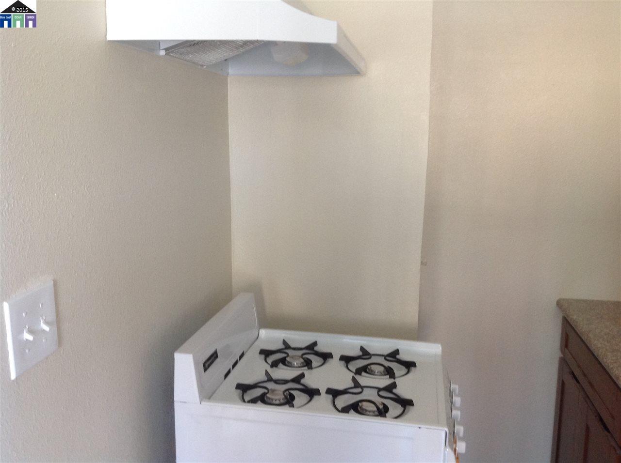 2600 International, OAKLAND, California 94601, ,Comm Ri Multi-units 5+,For Sale,International,40694326