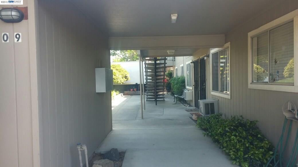 1709 Hargrove St, ANTIOCH, California 94509, ,Comm Ri Multi-units 5+,For Sale,Hargrove St,40695205