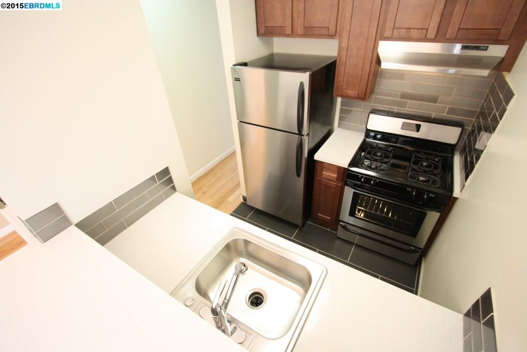 3025 Park, OAKLAND, California 94610, ,Comm Ri Multi-units 5+,For Sale,Park,40695383