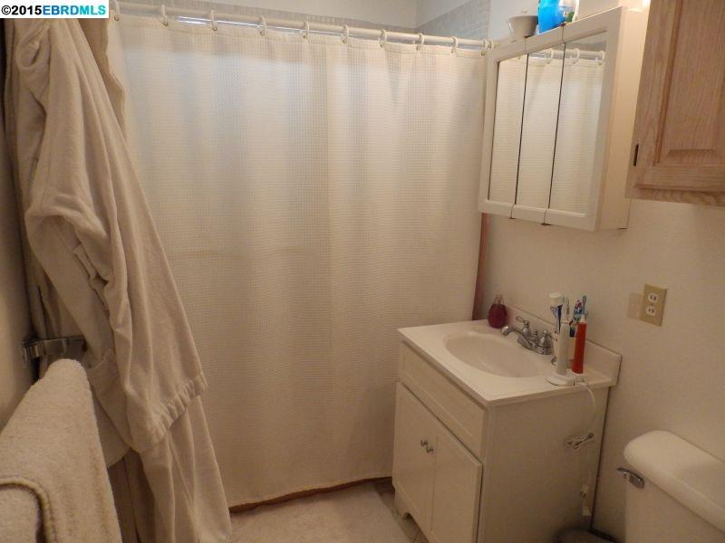 641 Adams St, ALBANY, California 94706, ,Comm Ri Multi-units 5+,For Sale,Adams St,40698208