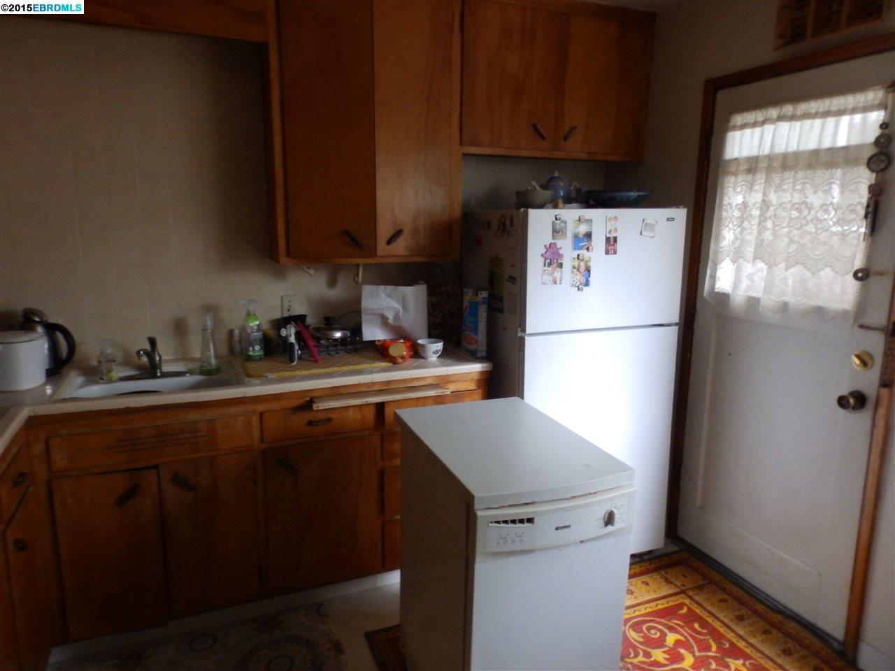 641 Adams St, ALBANY, California 94706, ,Comm Ri Multi-units 5+,For Sale,Adams St,40698208