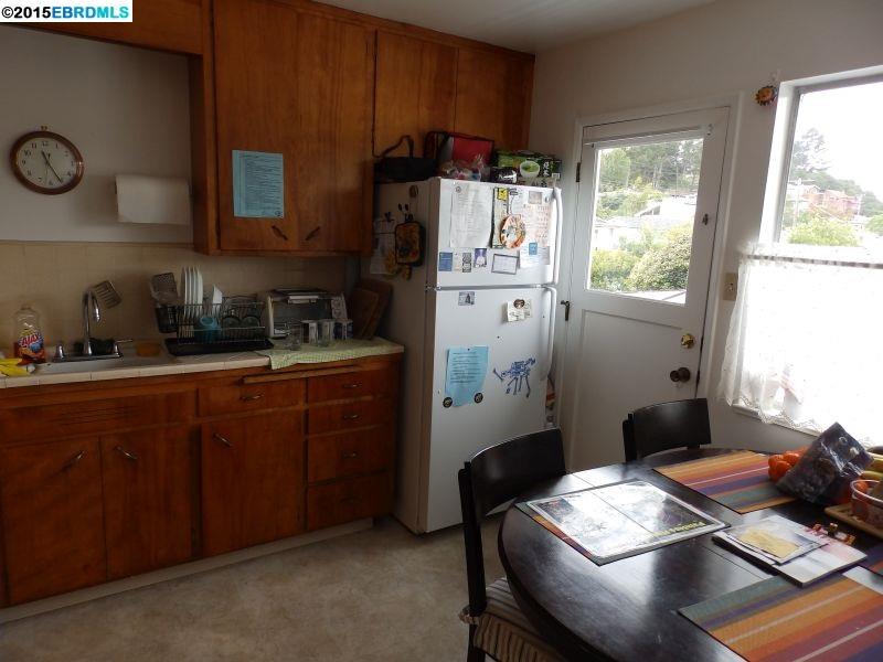 641 Adams St, ALBANY, California 94706, ,Comm Ri Multi-units 5+,For Sale,Adams St,40698208