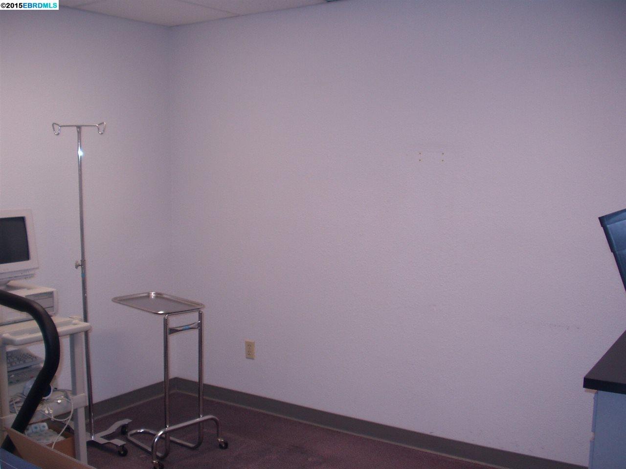 1690F San Pablo Ave, PINOLE, California 94564, ,Comm Industrial For Lease,For Rent,San Pablo Ave,40940079
